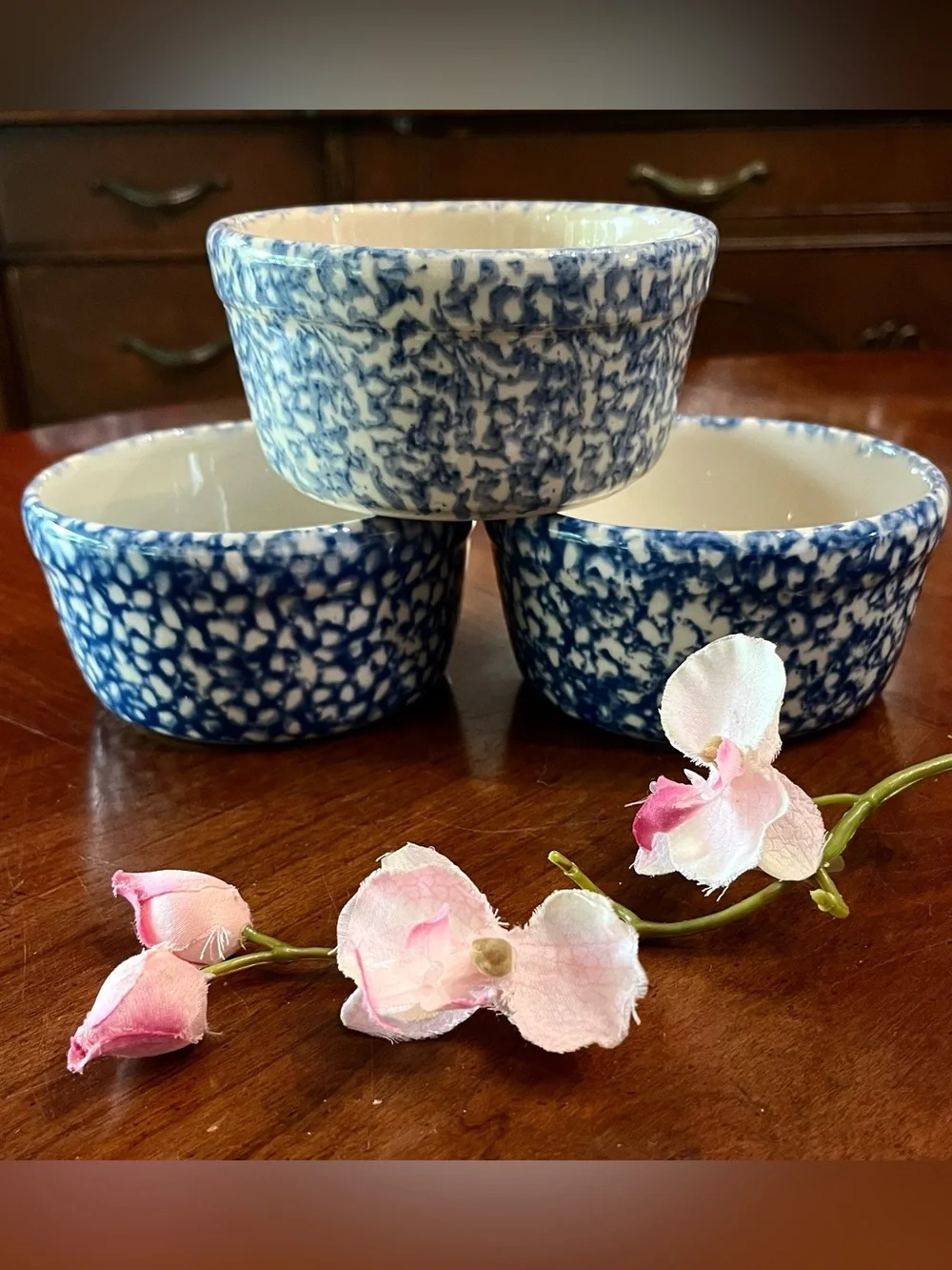 VTG Friendship Pottery FP Blue Spongeware Bowls Set of 3 Roseville OH stoneware
